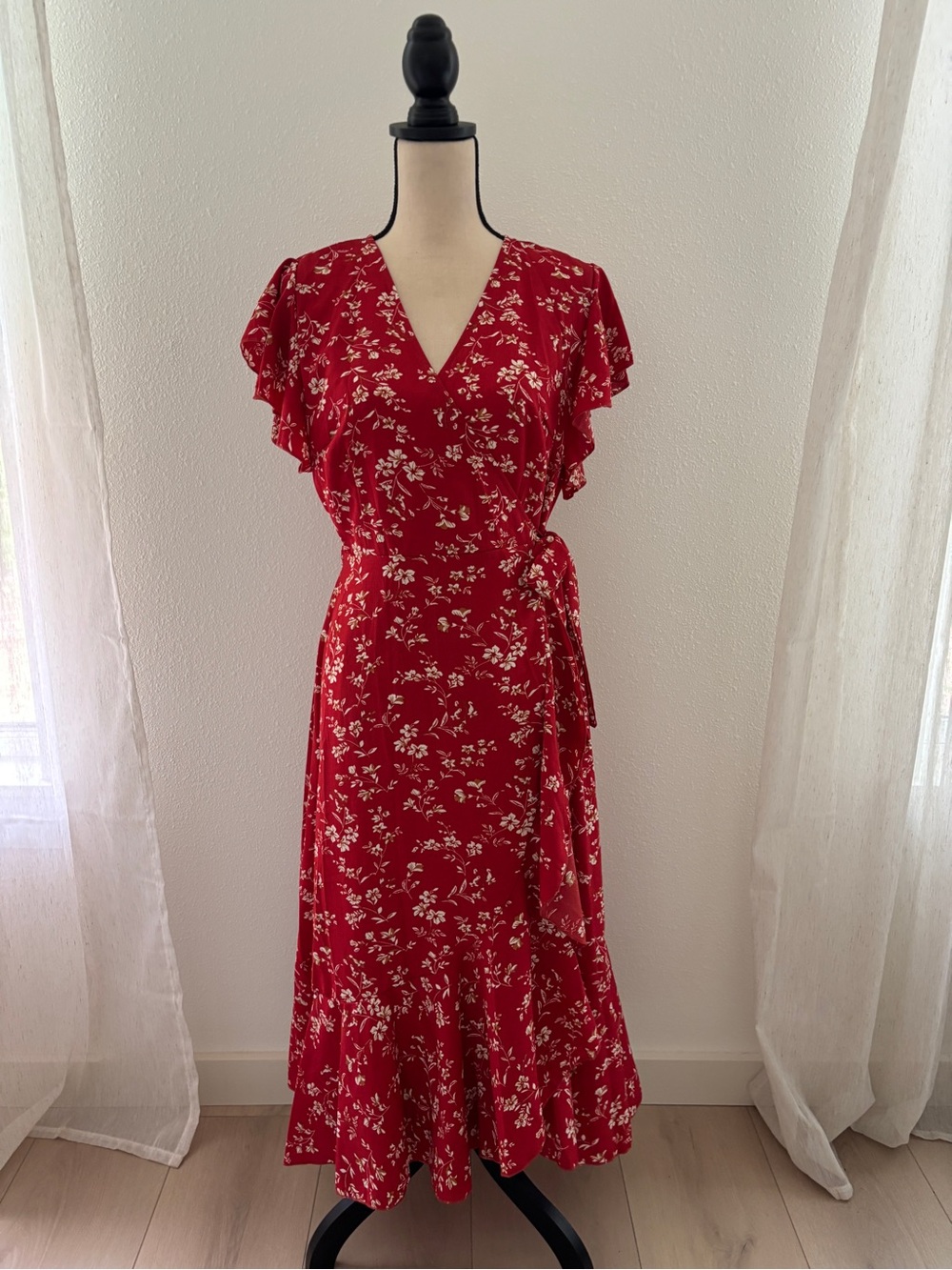 Tie-Waist Red Floral Maxi Dress with Ruffle Sleeves